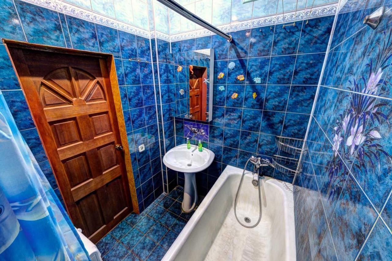 Three-Room Apartment Near Ocean Plaza Kiev Exteriör bild